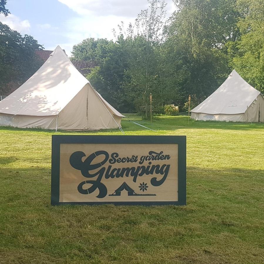 Secret Garden Glamping African Themed Tent Newark upon Trent Exteriér fotografie